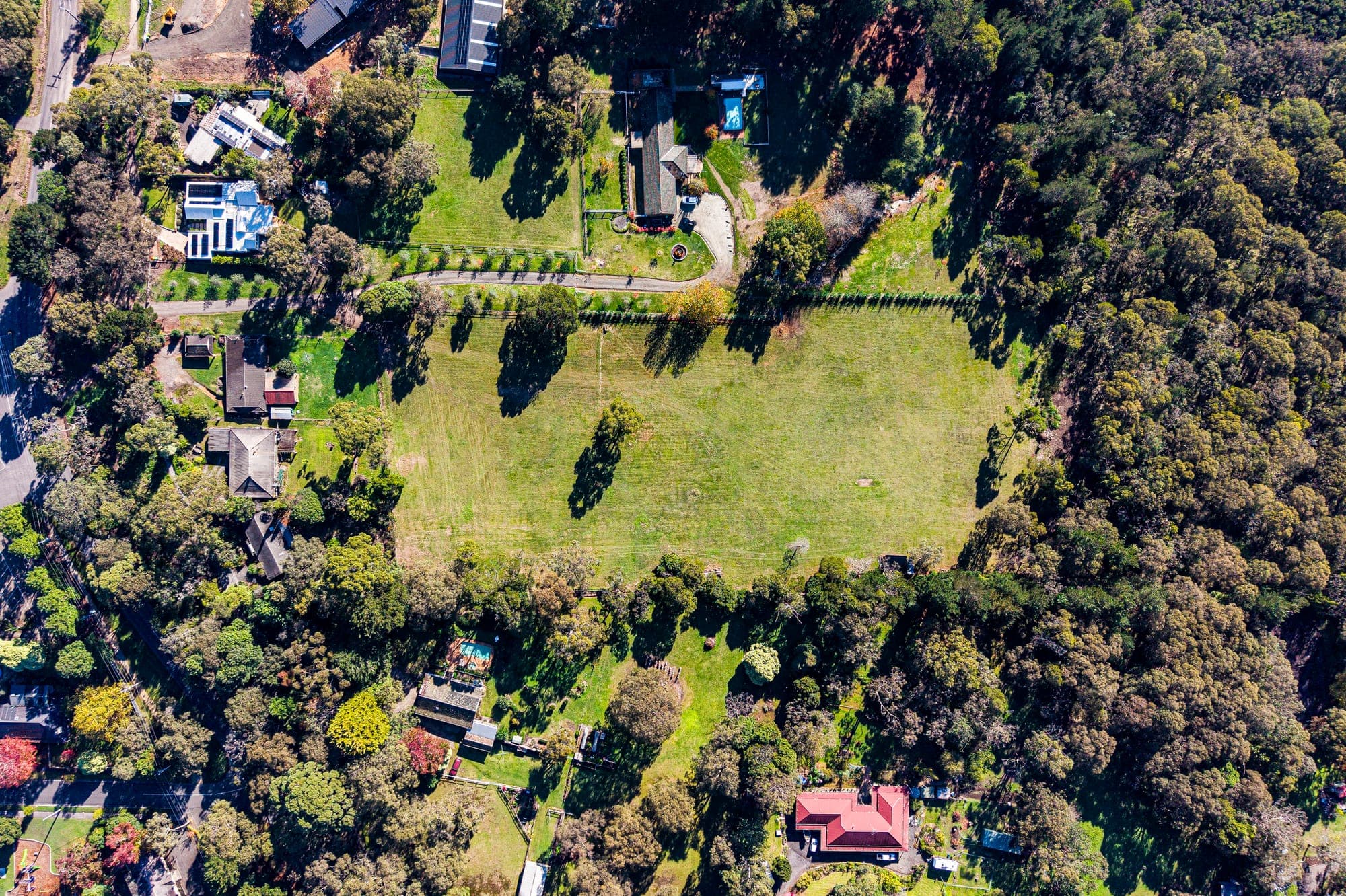 Top-down aerial of a rural block and its neighbours, nothing marked on it